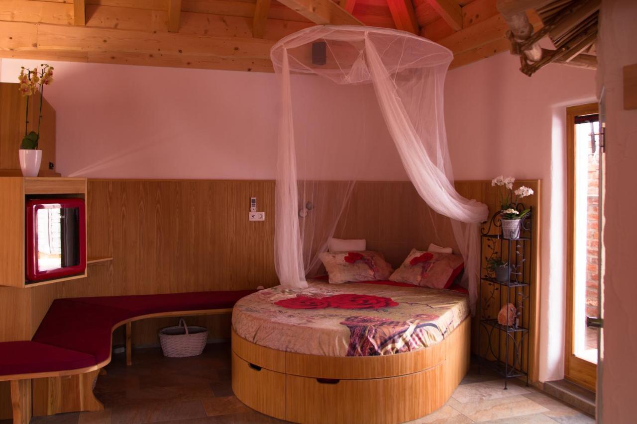 Ferienwohnung Secret Wellness Bodonci Exterior foto